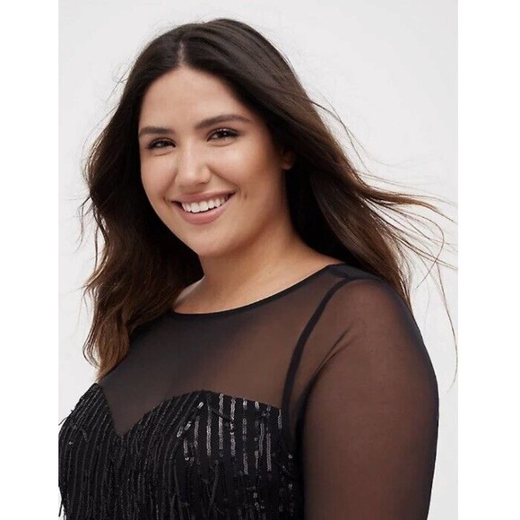 NEW TORRID ILLUSION SLEEVE SKATER DRESS - SEQUIN FRINGE BLACK FLAPPER SIZE 12 - Picture 2 of 4